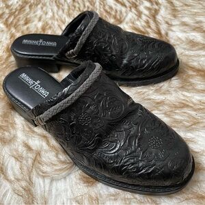 Minnetonka embossed leather low heel clog